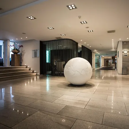 풀먼 코카그네 에인트호번