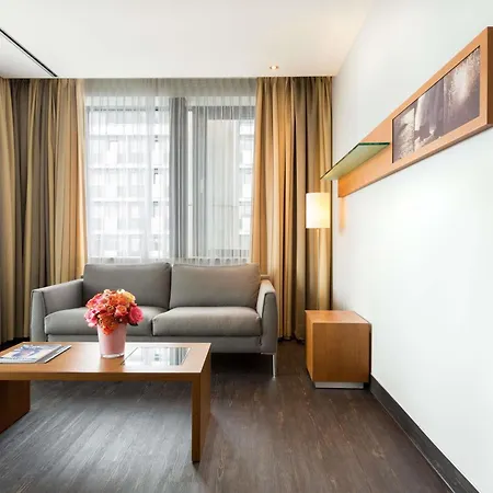 풀먼 코카그네 4*