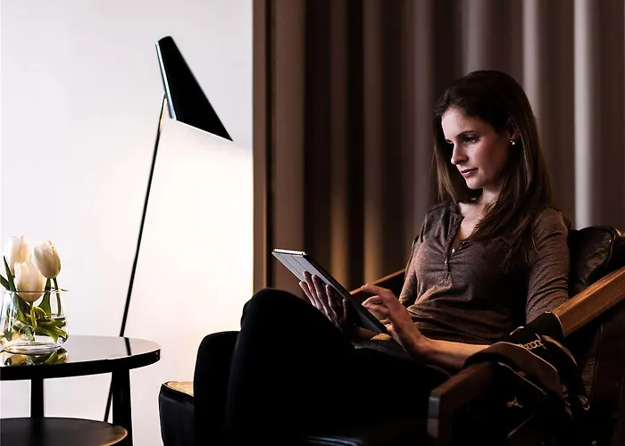 プルマン アイントホーヴェン コカーニュ 4*